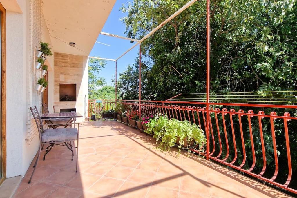 Apartment Kalliope, 200M Sea Kastela Exterior photo